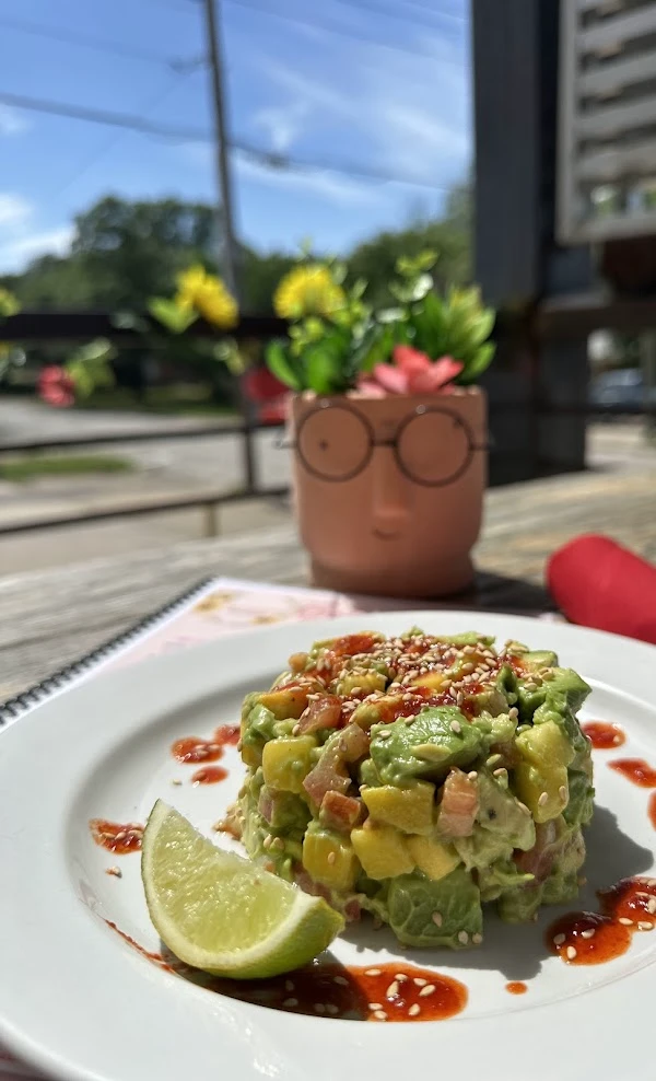 Belenty's Love vegan food and drinks